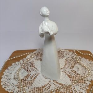 Royal Doulton Images “Peace” Porcelain Figurine | Dove | Vintage